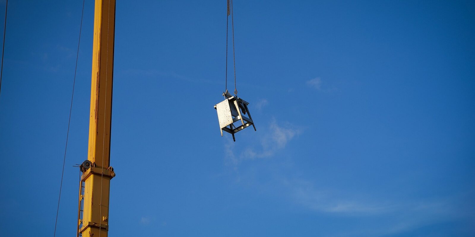 sollevamento-con-gru radiocomando della gru